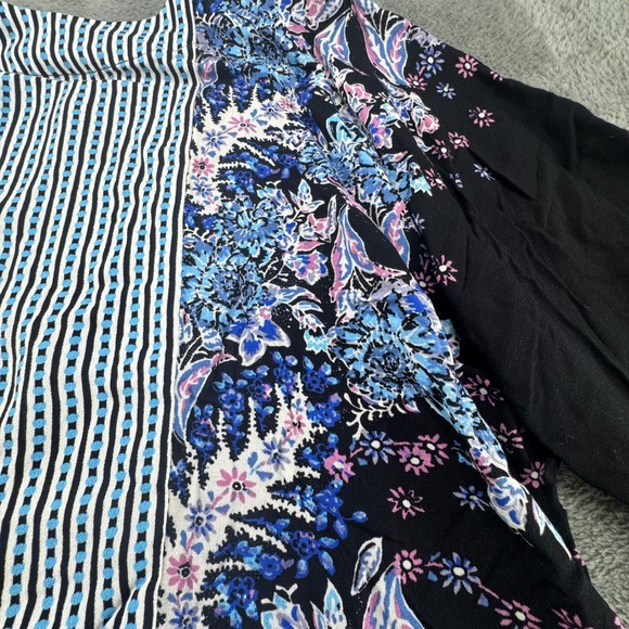 Free People Black Combo Floral Striped Bell Sleeve V-Neck Top OB1079916 XS NEW - Picture 9 of 10
